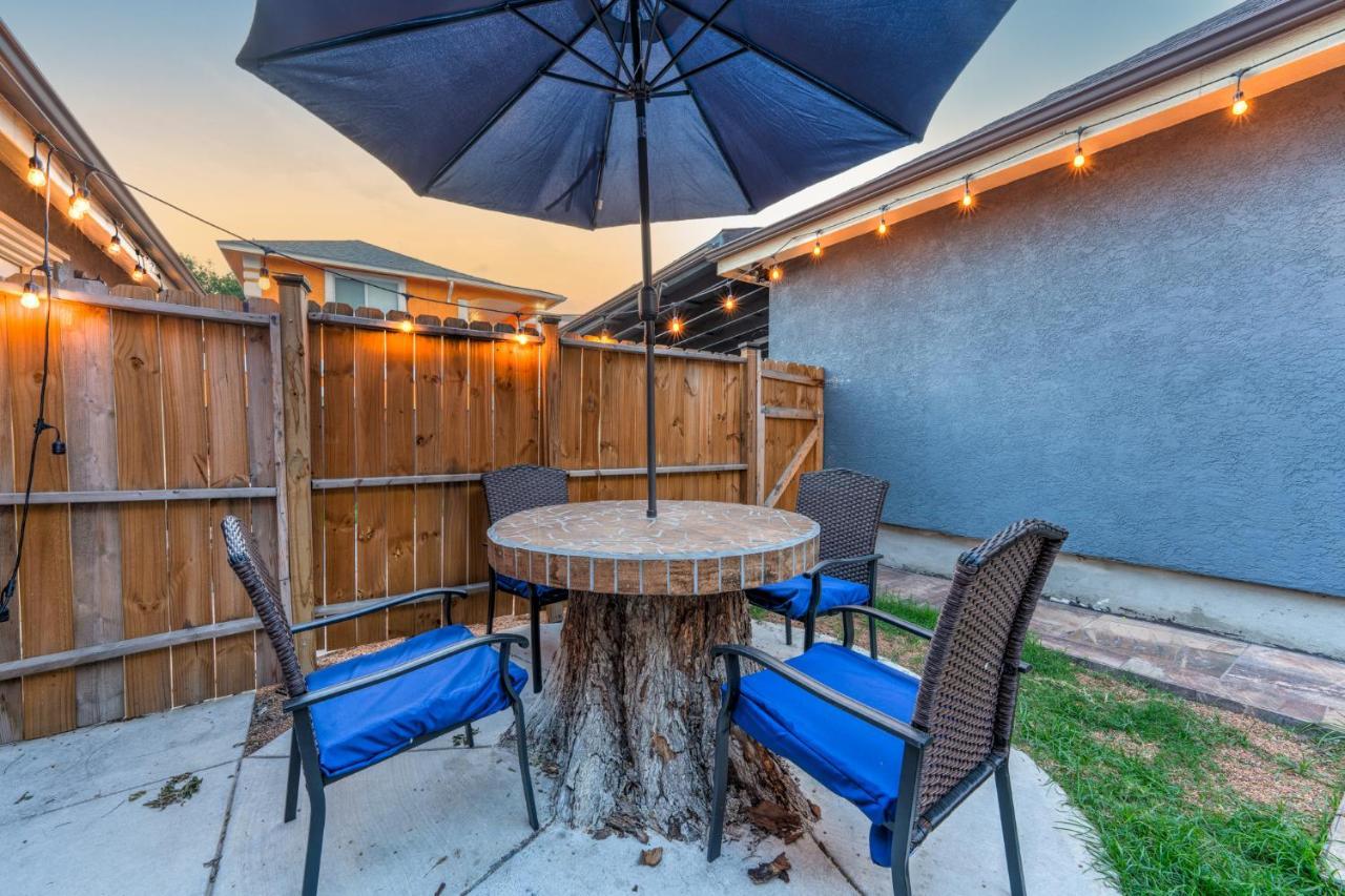 Private Hot Tub3Bd2Ba 2 Miles To Sa River Walk サンアントニオ エクステリア 写真