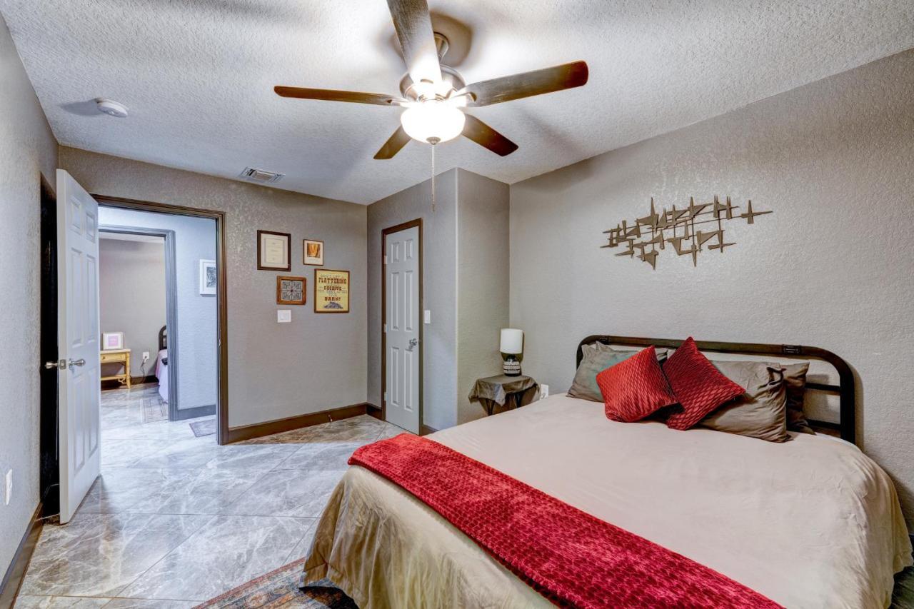 Private Hot Tub3Bd2Ba 2 Miles To Sa River Walk サンアントニオ エクステリア 写真
