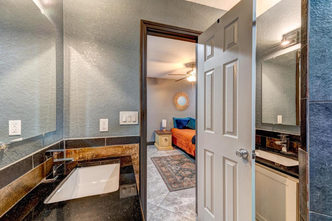 Private Hot Tub3Bd2Ba 2 Miles To Sa River Walk サンアントニオ エクステリア 写真